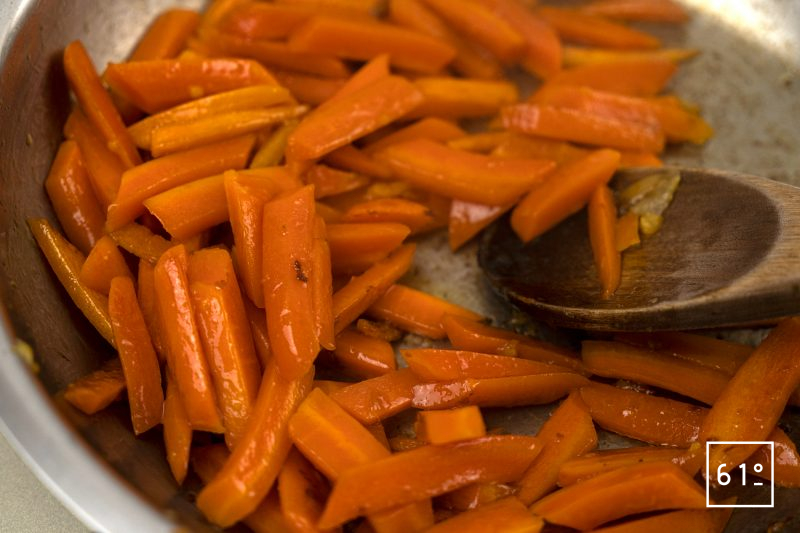 Filet mignon basse température et carottes à la marinade aux 3 agrumes - colorer les carottes