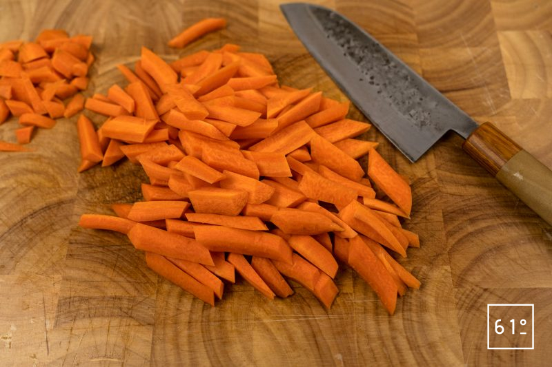 Filet mignon basse température et carottes à la marinade aux 3 agrumes - découper les carottes
